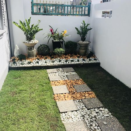 Hillary Timog Park Homes Angeles Exterior photo